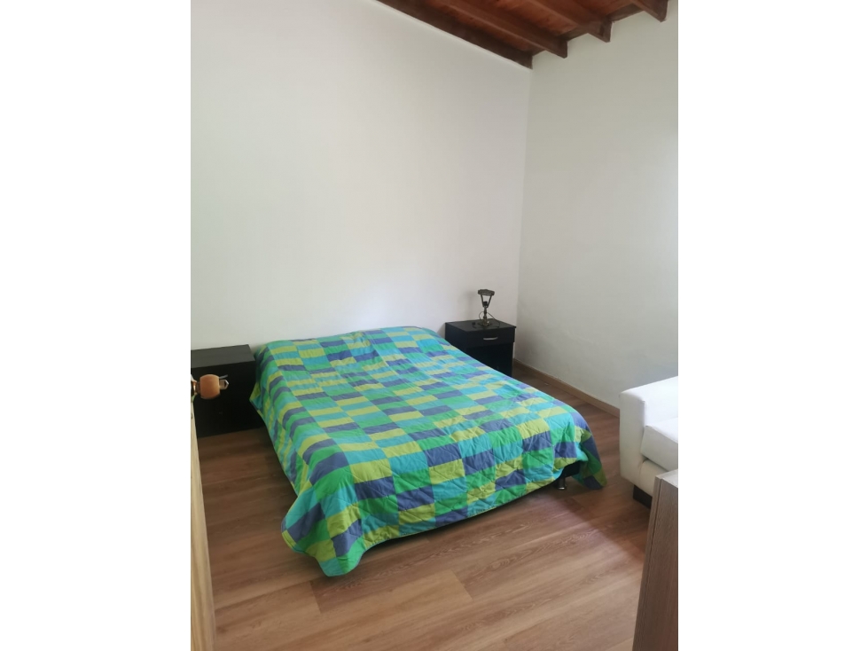 FINCA CON ESPECTACULAR LOTE EN CABECERAS — foto 3