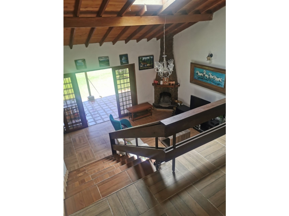 FINCA CON ESPECTACULAR LOTE EN CABECERAS — foto 6