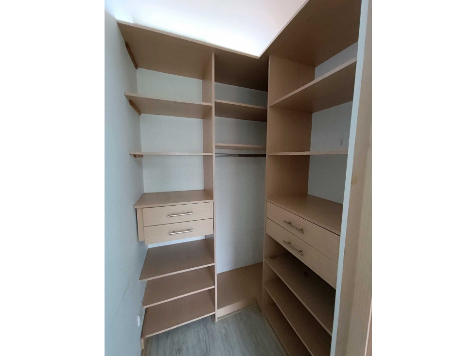 ARRIENDO APARTAMENTO EN LA INTERMEDIA