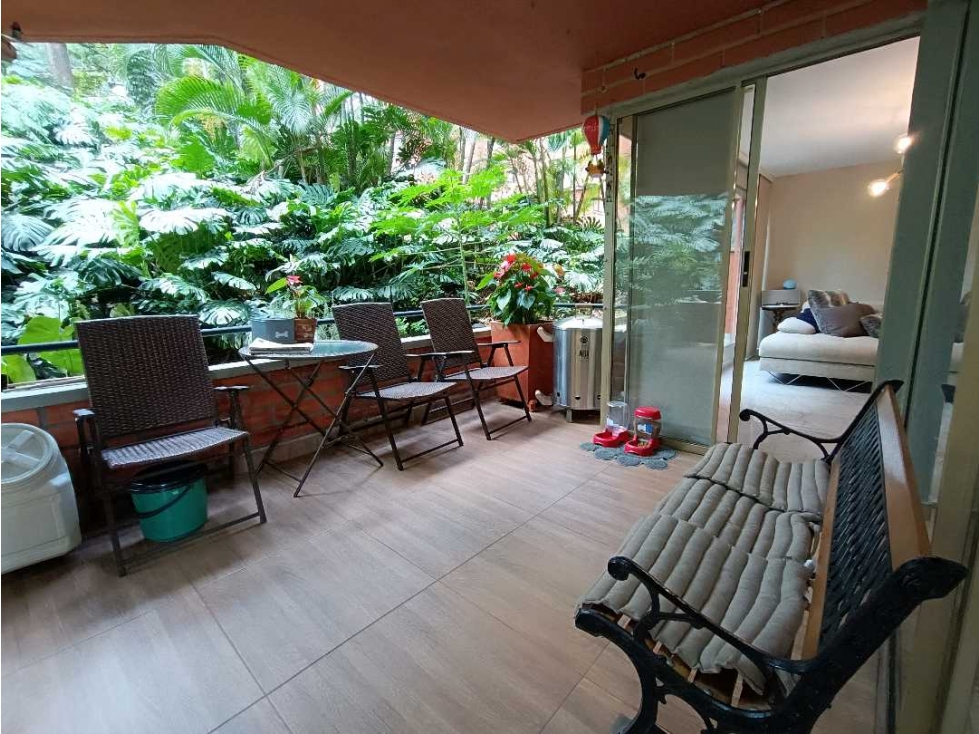 APARTAMENTO RODEADO DE VERDE