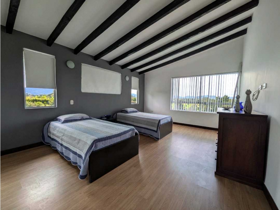 CASA CON HERMOSA VISTA EN SAN ANTONIO