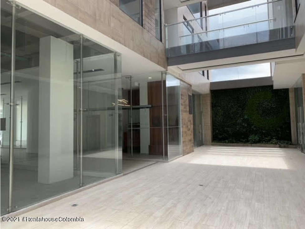 Local Comercial en Cajica (Cundinamarca) RAH CO: 26-457 - 1