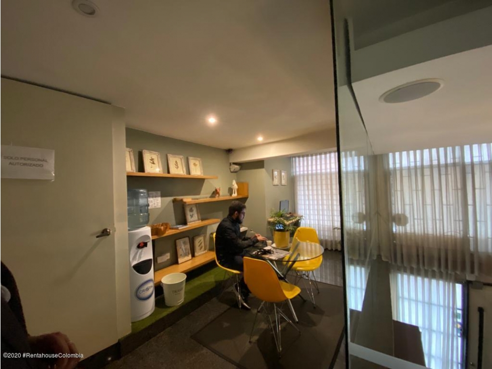 Hotel en Bogota (Bogota D.C.) RAH CO: 25-487 - 6