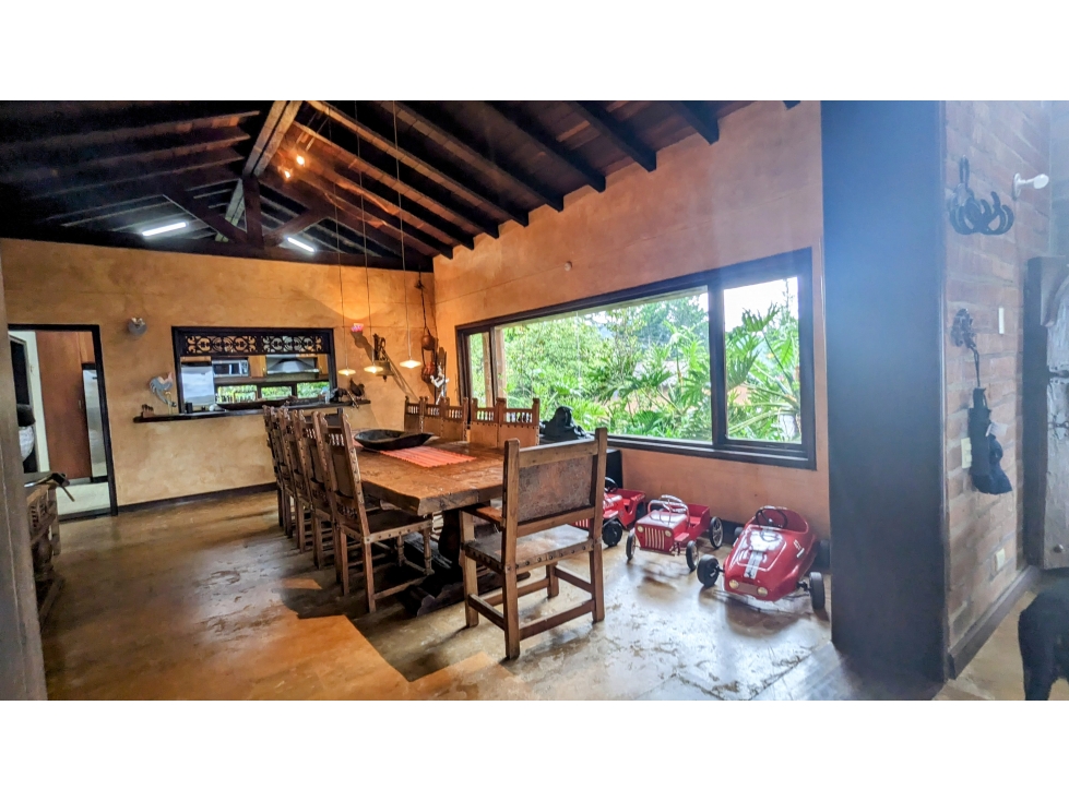 CASA CON SUPER LOTE EN LLANOGRANDE CON VISTA Y PESEBRERAS — foto 5