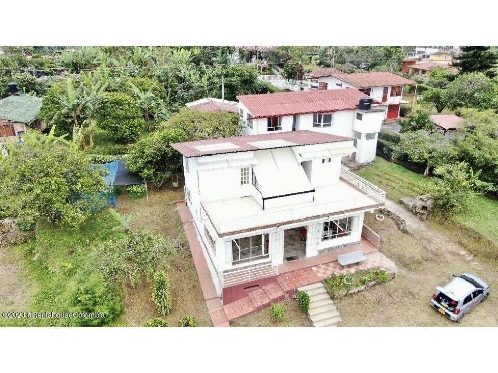 Lote en Sasaima (Cundinamarca) RAH CO: 25-139 - 3