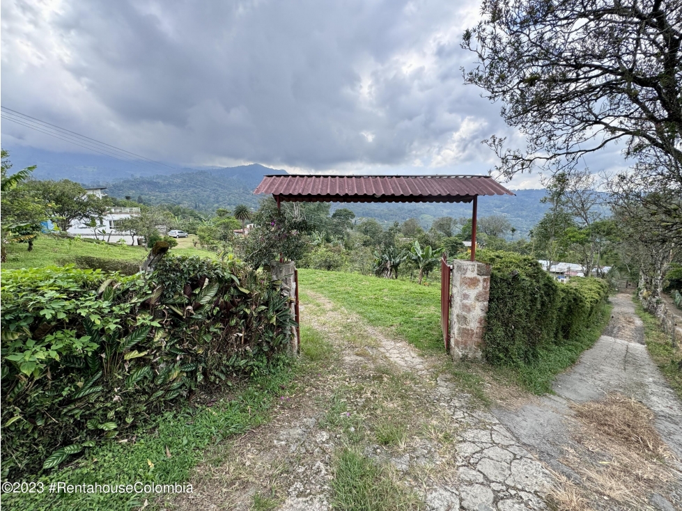 Lote en Sasaima (Cundinamarca) RAH CO: 25-139 - 4