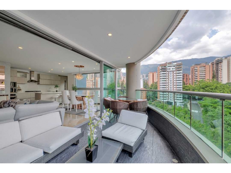 APARTAMENTO DE LUJO SECTOR CASTROPOL — foto 2
