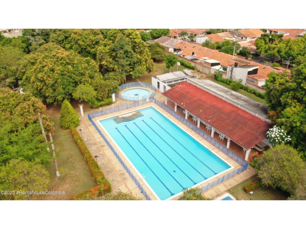 Hotel en Ricaurte (Cundinamarca) RAH CO: 26-105 - 2