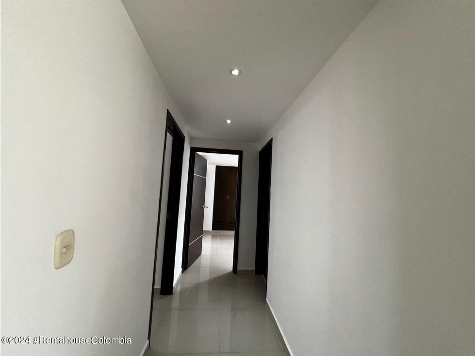 Apartamento en Los Patios (Norte de Santander) RAH CO: 26-208 - 5