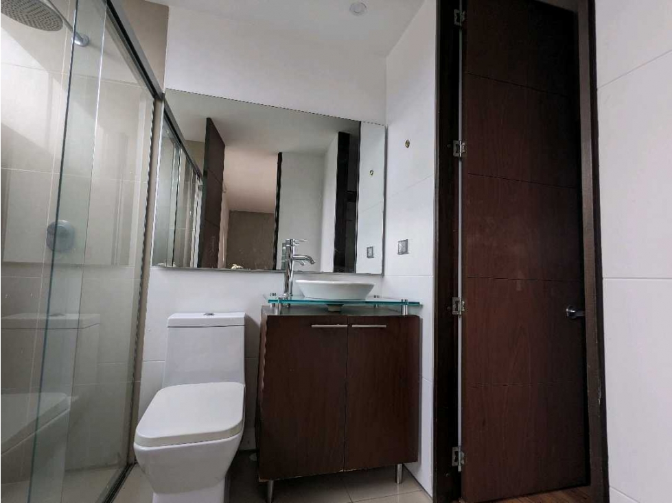 MODERNO APARTAMENTO EN PROVENZA CON VISTA — foto 3