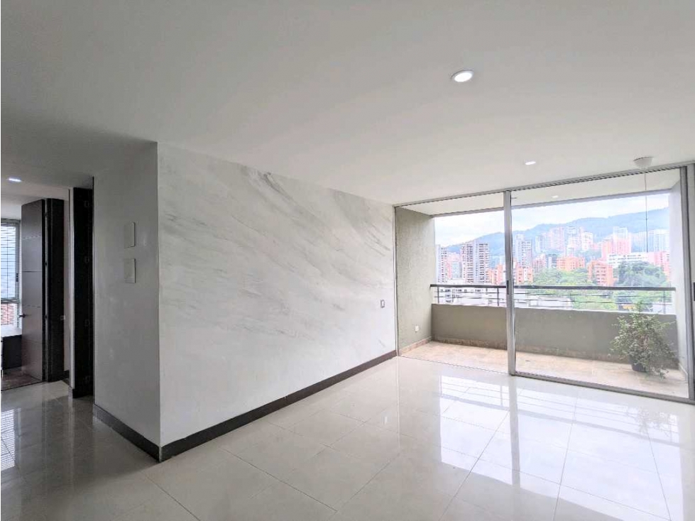 MODERNO APARTAMENTO EN PROVENZA CON VISTA — foto 6