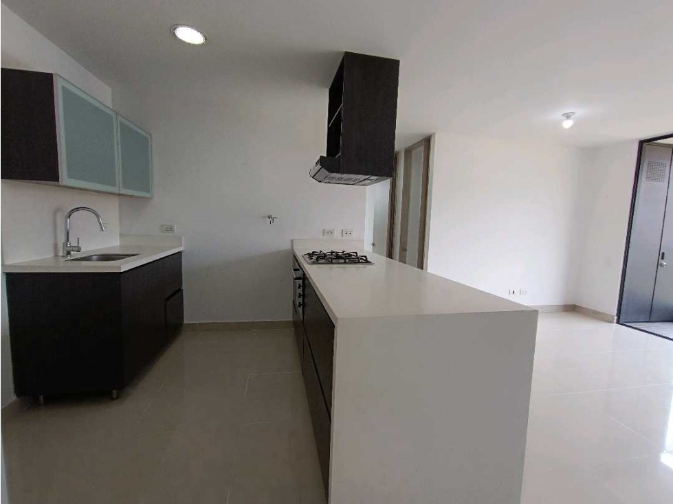 ARRIENDO APARTAMENTO CON EXCELENTE UBICACION ZUÑIGA — foto 2
