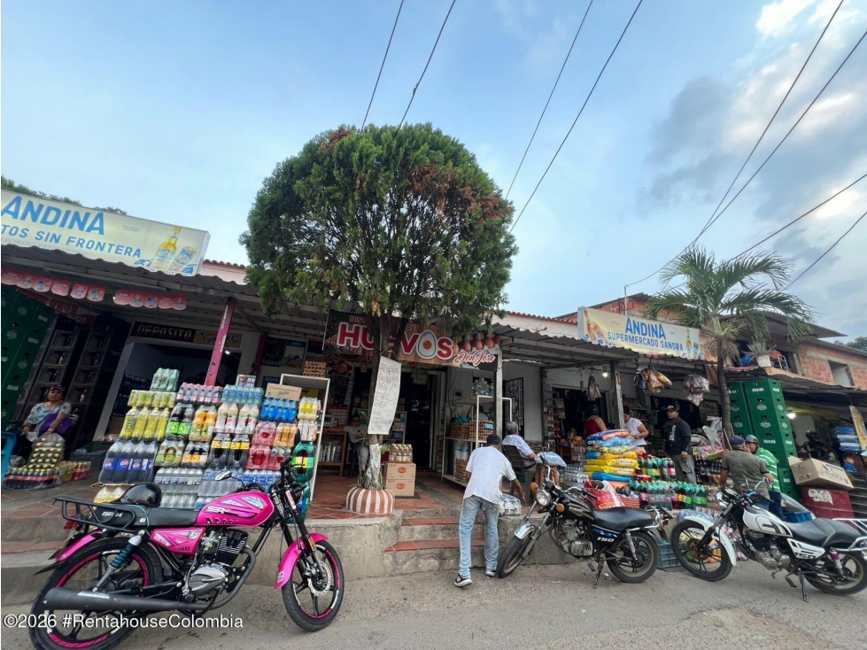 Local Comercial en Cucuta (Norte de Santander) RAH CO: 26-373 - 5