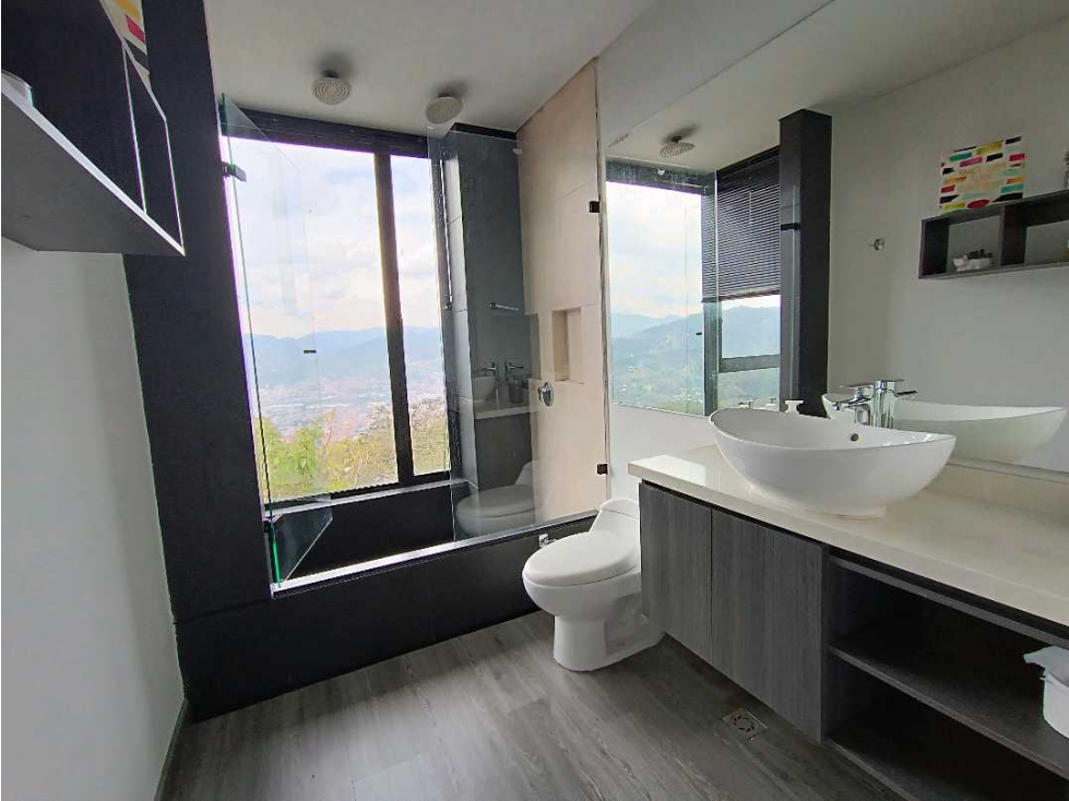 CASA EN LA TRV. DE LA MONTAÑA CON ESPECATCULAR VISTA — foto 5