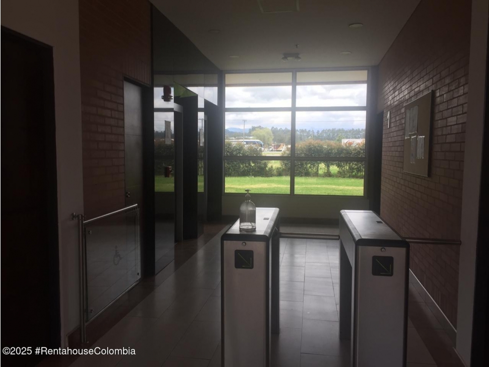 Oficina en Tocancipa (Cundinamarca) RAH CO: 26-419 - 2