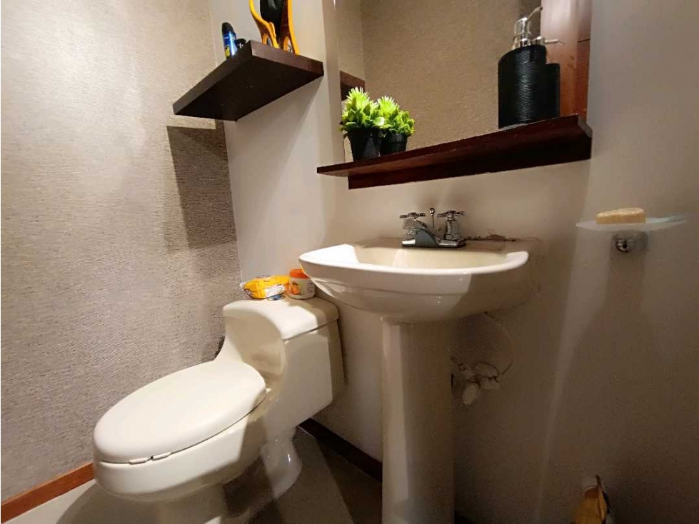 CASA EN EXCELENTE UNIDAD SECTOR LAS ANTILLAS ENVIGADO — foto 2