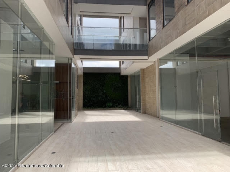 Local Comercial en Cajica (Cundinamarca) RAH CO: 26-457 - 2