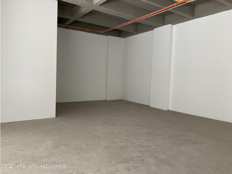 Local Comercial en Cajica (Cundinamarca) RAH CO: 26-457 - 5