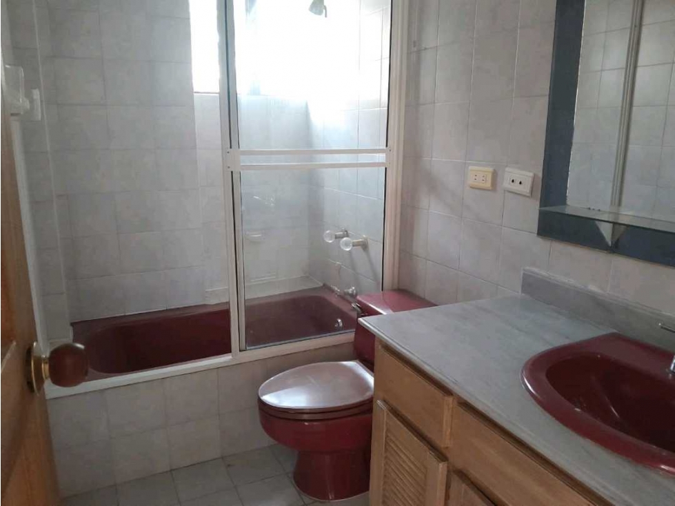 APARTAMENTO OARA REMODELAR EN LAURELES — foto 2