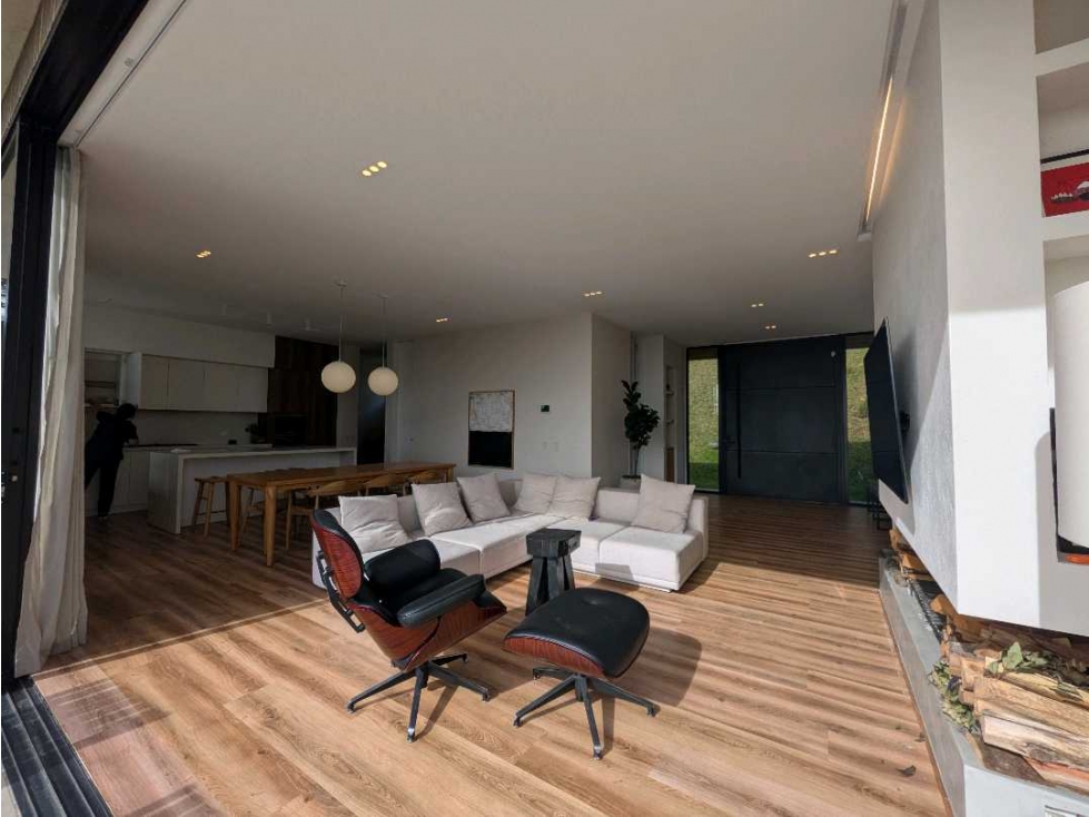 CASA DE UN SOLO NIVEL EN EL ALTO DEL ESCOBERO — foto 5