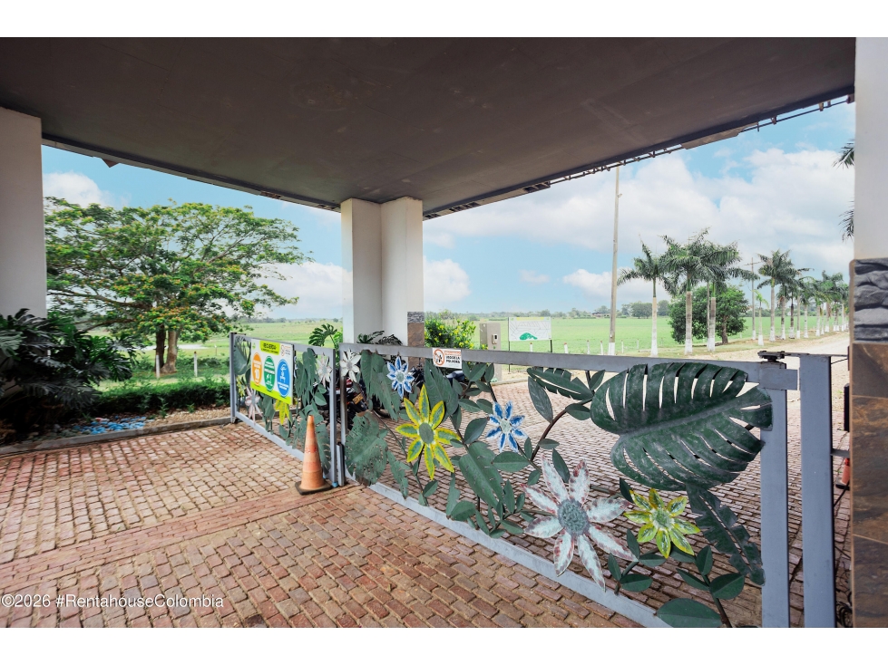 Lote en Puerto Lopez (Meta) RAH CO: 26-684 - 5