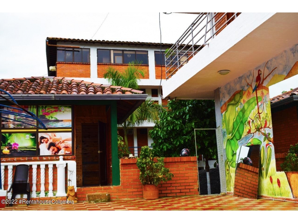 Edificio en San Gil (Santander) RAH CO: 26-230 - 3