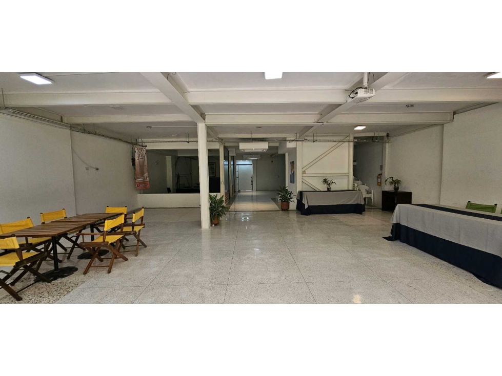 VENTA CASA COMERCIAL SANTA TERESITA, CALI.