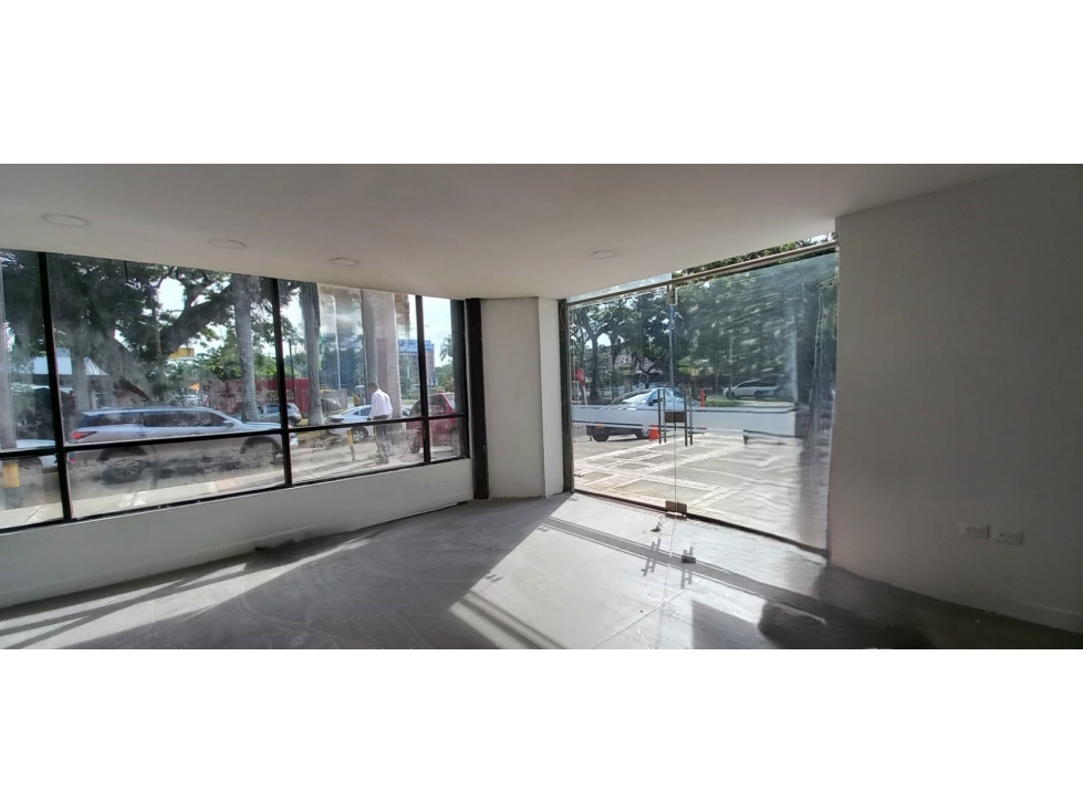ALQUILER LOCAL COMERCIAL ESQUINERO CAPRI, CALI.