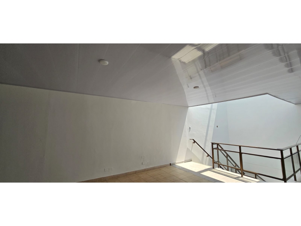 ALQUILER CASA COMERCIAL SAN VICENTE, CALI. — foto 4