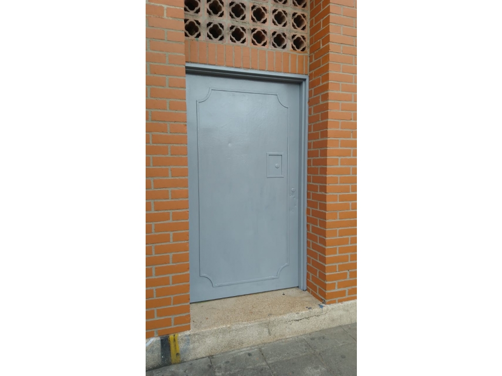 VENTA EDIFICIO COMERCIAL RENTANDO, LIBERTADORES, CALI. — foto 2