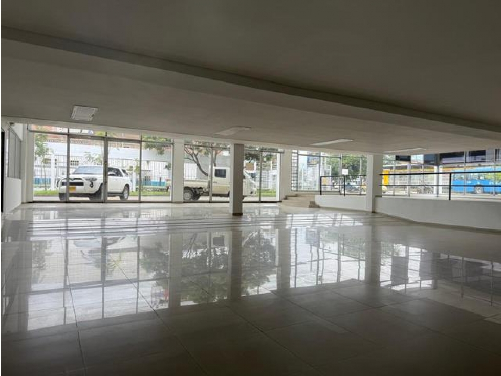 ALQUILER LOCAL COMERCIAL LAS DELICIAS, CALI. — foto 4