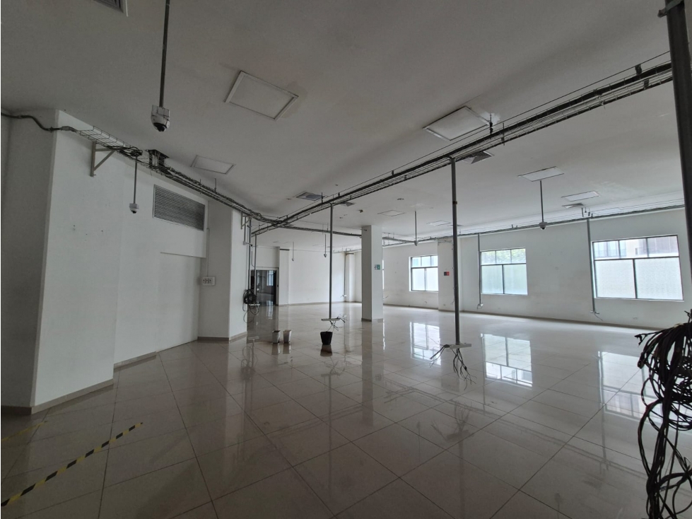 ALQUILER LOCAL CORPORATIVO NORMANDIA, CALI. — foto 3