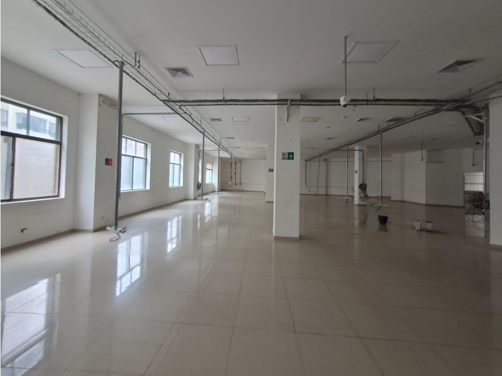 ALQUILER LOCAL CORPORATIVO NORMANDIA, CALI.