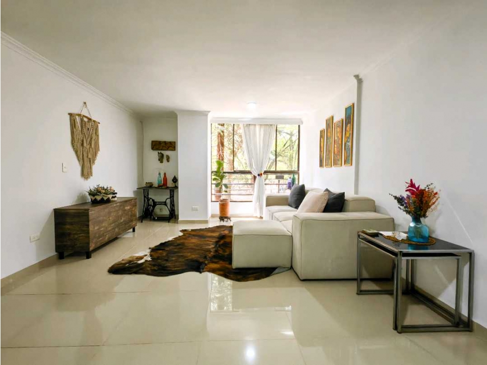 Apartamento Clásico Remodelado con Vista a Parque en Conquistadores — foto 4