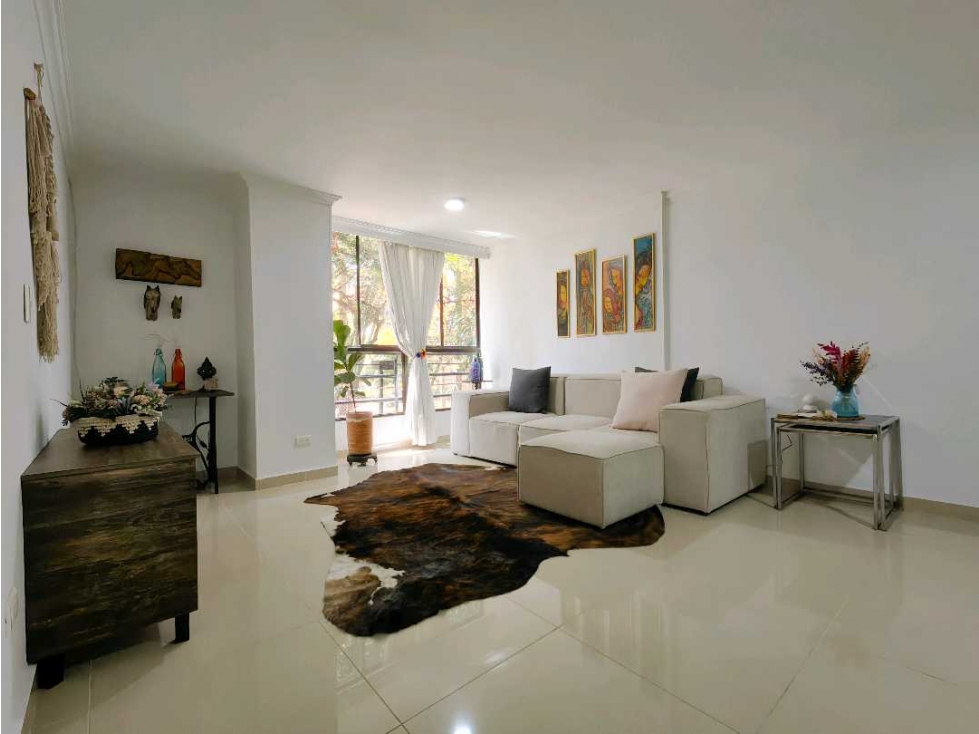Apartamento Clásico Remodelado con Vista a Parque en Conquistadores — foto 5