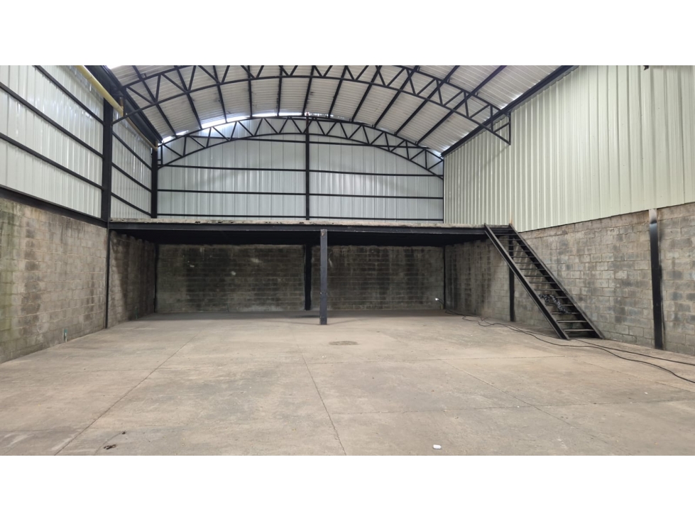 ALQUILER BODEGA INDUSTRIAL, ARROYOHONDO, YUMBO. — foto 2