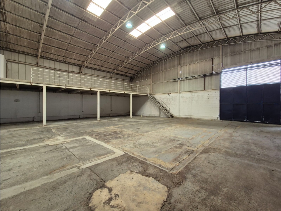 ALQUILER BODEGA INDUSTRIAL, ARROYOHONDO, YUMBO. — foto 3