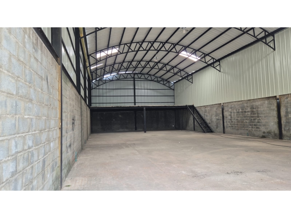 ALQUILER BODEGA INDUSTRIAL, ARROYOHONDO, YUMBO. — foto 2