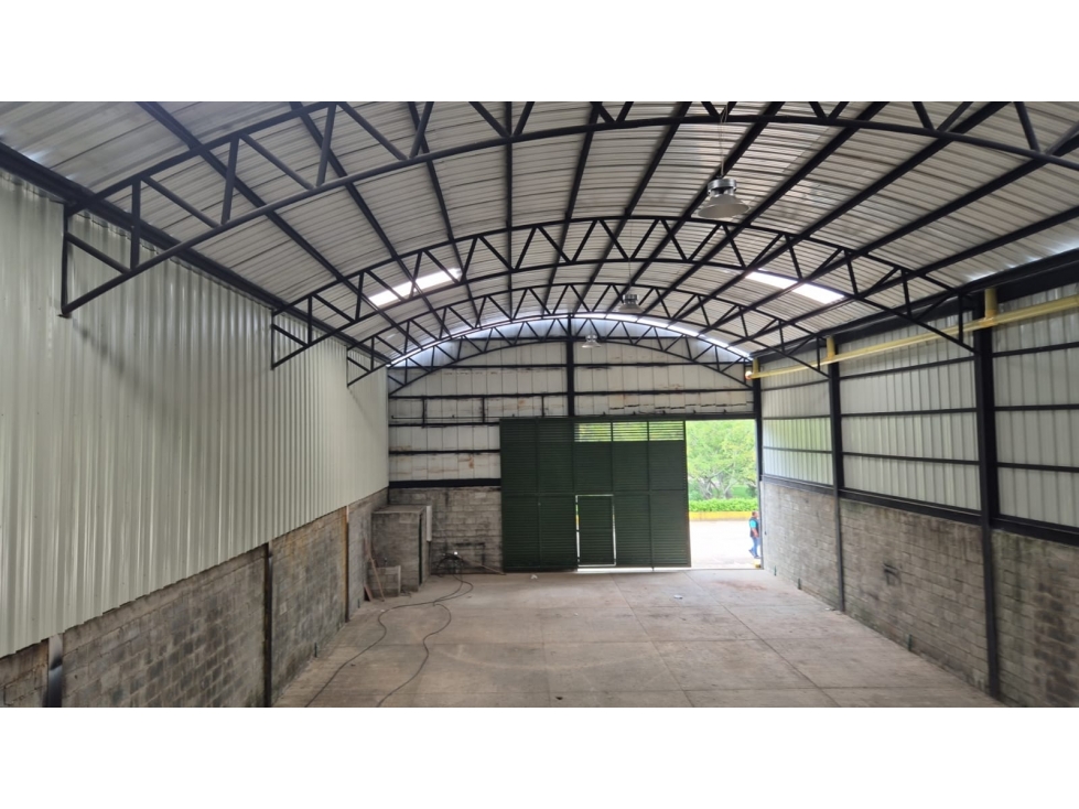 ALQUILER BODEGA INDUSTRIAL, ARROYOHONDO, YUMBO. — foto 4