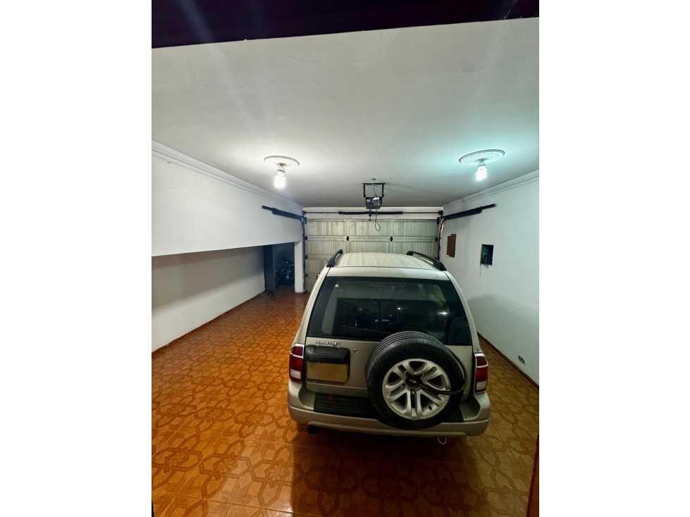 VENDO CASA UNIF. DE 5 NIV CIUDAD 2000 + PISCINA + JACUZZI(FG)10321592 — foto 5