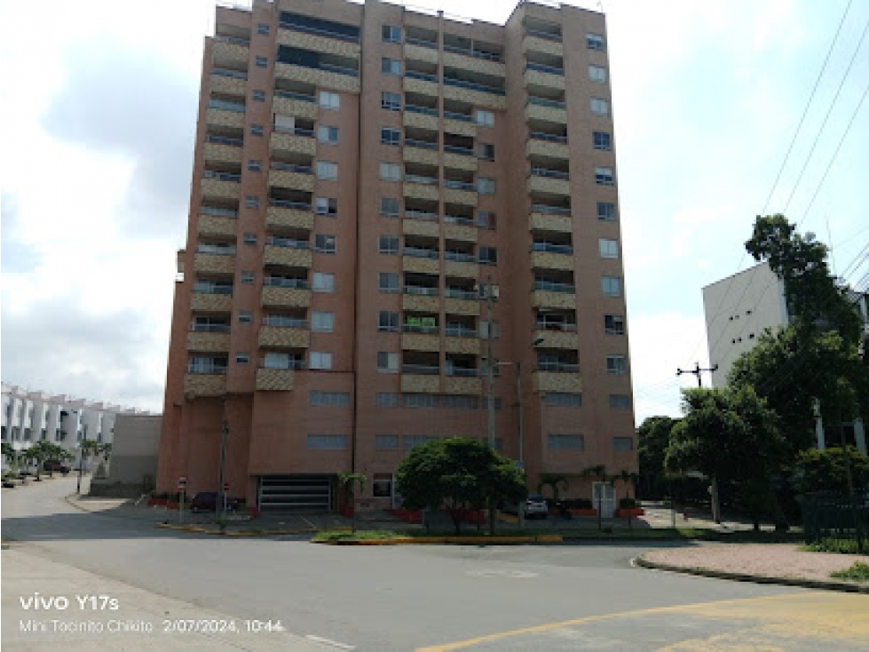 2- CHIPICHAPE APARTAMENTO CONJUNTO MIRO PISO 13 Y TERRAZA