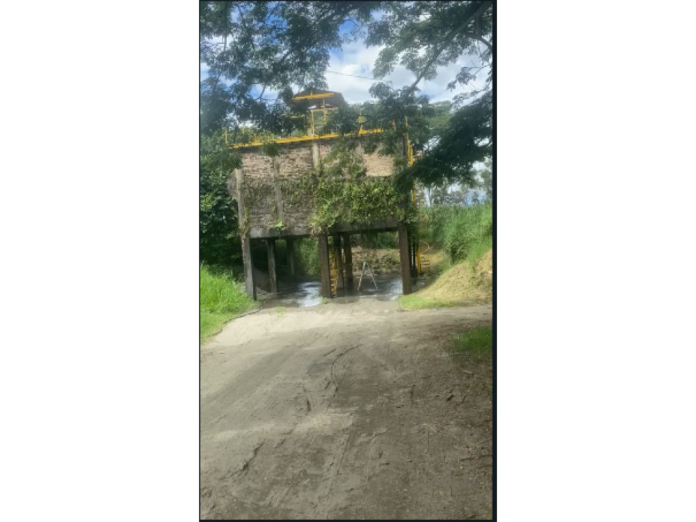 ARENERA EN ROLDANILLO SOBRE RIO CAUCA EMPRESA PRODUCTIVA - 2