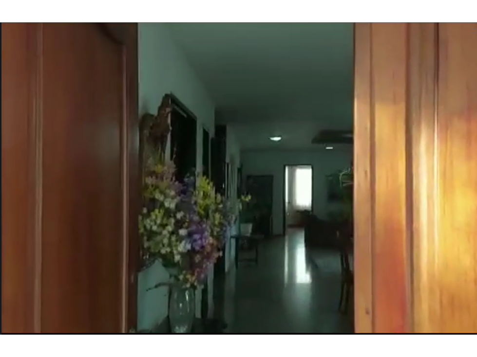FLORA CASA EN EL NORTE DE CALI CERCA A CHIPICHAPE — foto 3