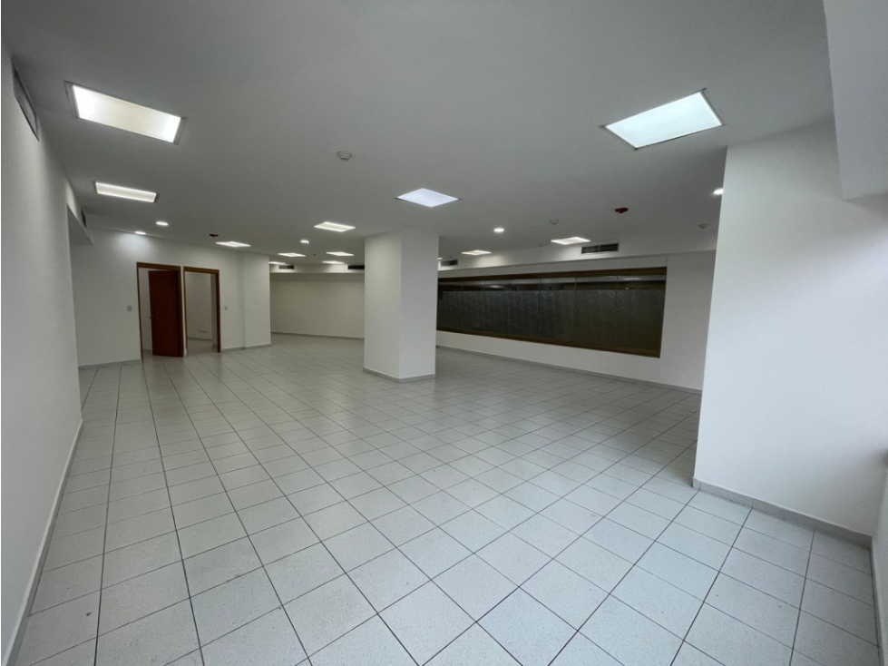 LOCAL EN EL CENTRO DE CALI DE LUJO Y EL MEJOR 200 M2. — foto 5