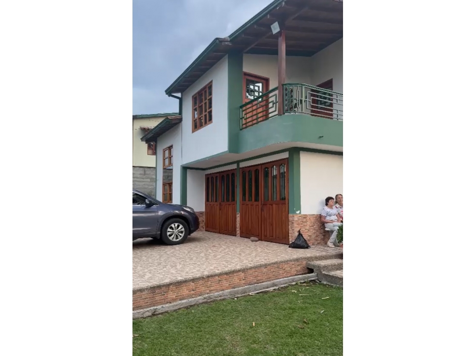 VENTA CASA CAMPESTRE EN LA CEJA, ZONA URBANA
