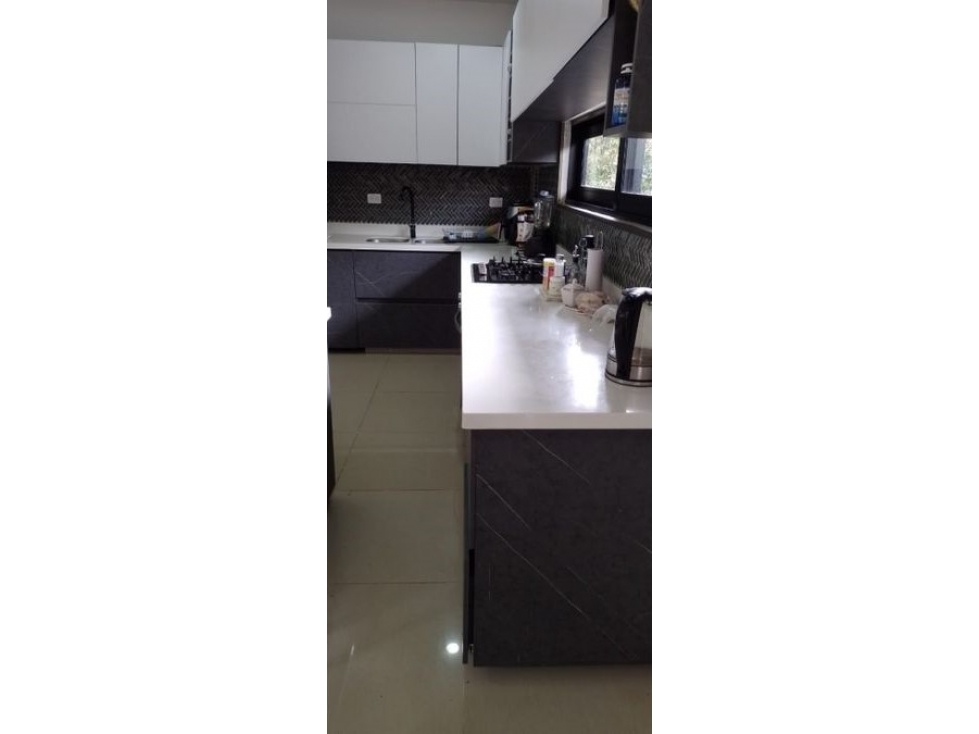 VENTA CASA CAMPESTRE EN ALTO DEL ESCOBERO, ENVIGADO