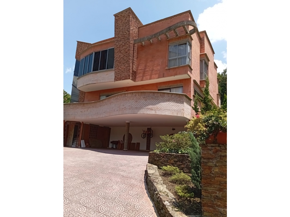 VENTA CASA EN ENVIGADO, EL ESMERALDAL, UD CERRADA