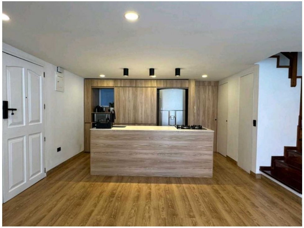 VENTA APARTAMENTO PRIMER PARQUE LAURELES, MEDELLIN
