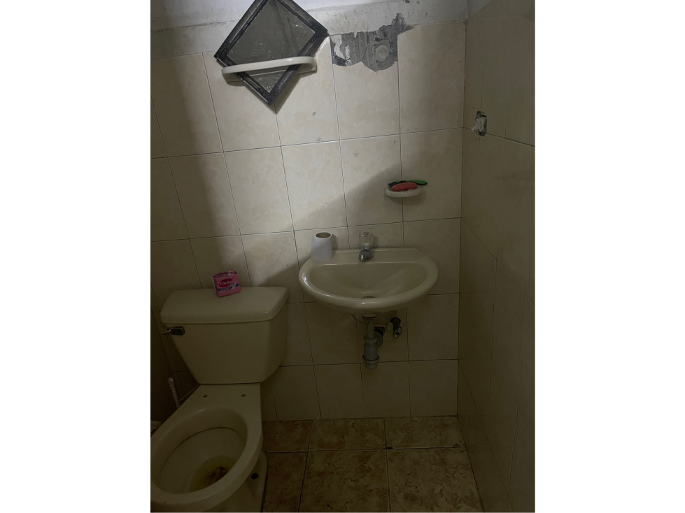 VENTA LOCAL CON BODEGA Y APARTAMENTO CENTRO DE ENVIGADO