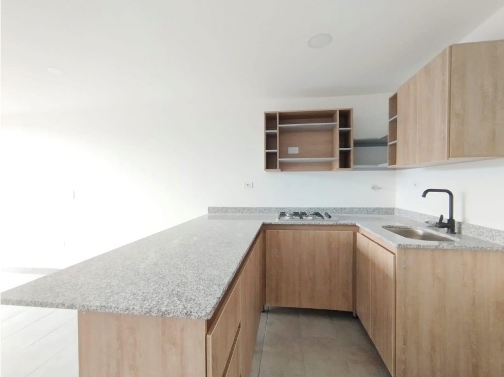 VENTA APARTAMENTO DUPLEX SANTA MARIA, ITAGUI, CENTRO DE LA MODA